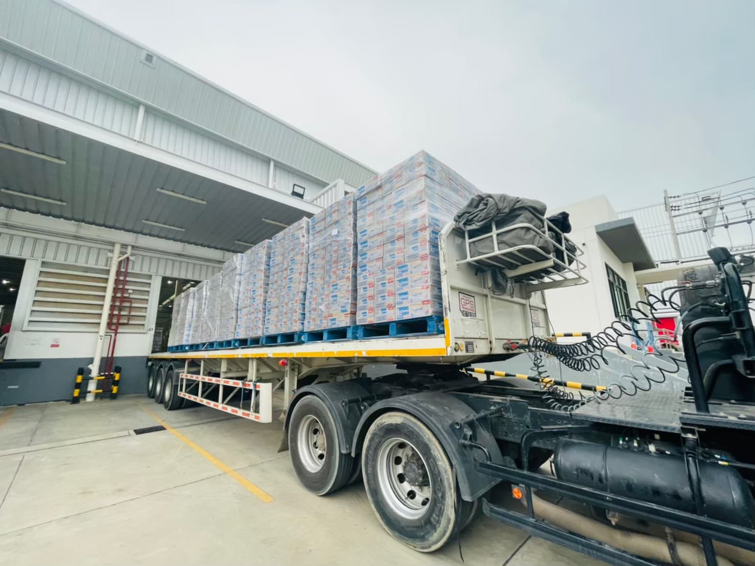 Distribution Truck